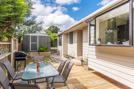 Photo of property in 15 Puketai Place, Pukerua Bay, 5026