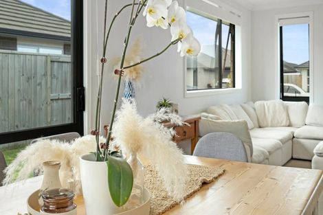 Photo of property in 38 Piata Street, Papamoa Beach, Papamoa, 3118