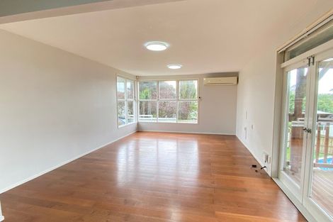 Photo of property in 15 Ennis Avenue, Pakuranga Heights, Auckland, 2010