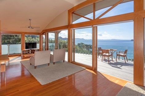 Photo of property in 36 Tutaritari Road, Hahei, Whitianga, 3591