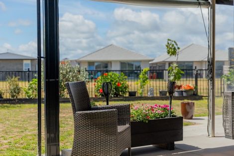 Photo of property in 75 Te Kio Crescent, Papamoa Beach, Papamoa, 3118