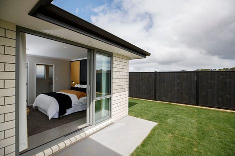 Photo of property in 22 Boyce Crescent, Cambridge, 3434