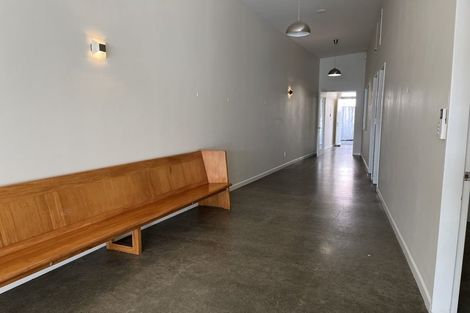 Photo of property in 4/25 Home Street, Mount Victoria, Wellington, 6011