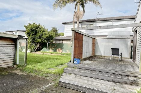 Photo of property in 231 Swanson Road, Henderson, Auckland, 0610