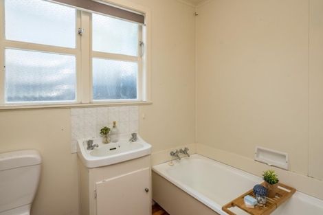 Photo of property in 30 Revans Street, Miramar, Wellington, 6022