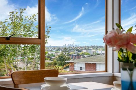 Photo of property in 46 Spence Road, Henderson, Auckland, 0612