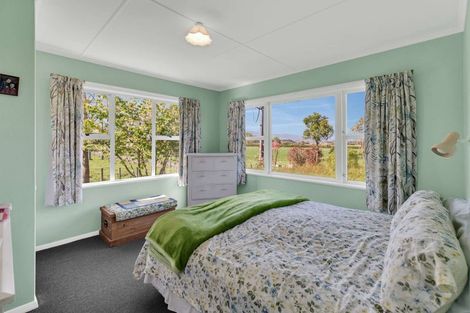 Photo of property in 286 Kawiu Road, Levin, 5510