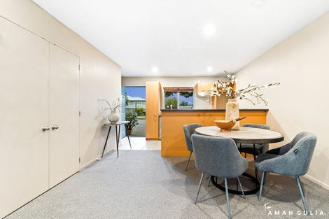 Photo of property in 5/218 Captain Springs Road, Onehunga, Auckland, 1061