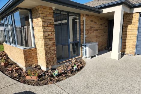 Photo of property in 9 Farnham Close, Rototuna North, Hamilton, 3210