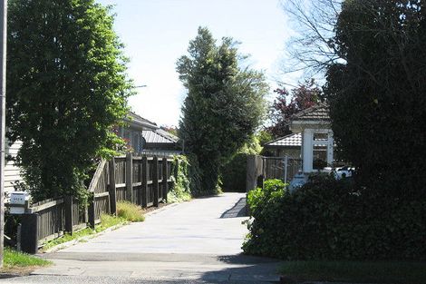 Photo of property in 302a Wairakei Road, Bryndwr, Christchurch, 8053