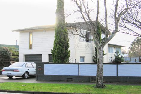 Photo of property in 70 Ruamahanga Crescent, Terrace End, Palmerston North, 4410