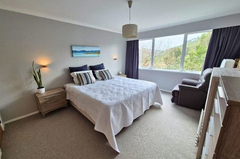 Photo of property in 14 Versailles Street, Karori, Wellington, 6012