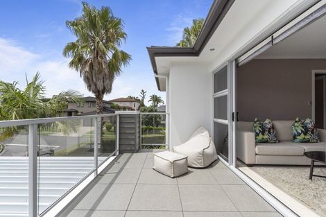 Photo of property in 14 Tranquility Rise, Mellons Bay, Auckland, 2014