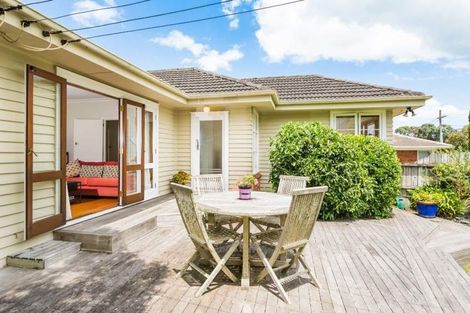 Photo of property in 1/38 Onepoto Road, Hauraki, Auckland, 0622