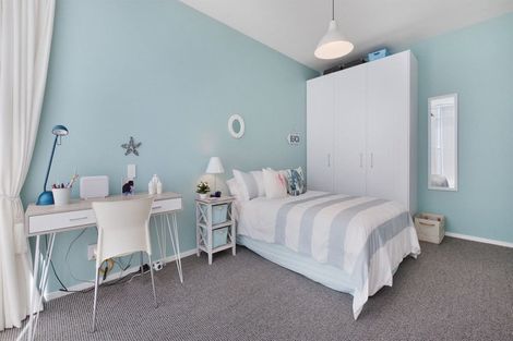 Photo of property in 33 Stoke Street, Sumner, Christchurch, 8081