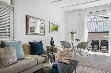 Photo of property in 1/35 Nile Road, Milford, Auckland, 0620