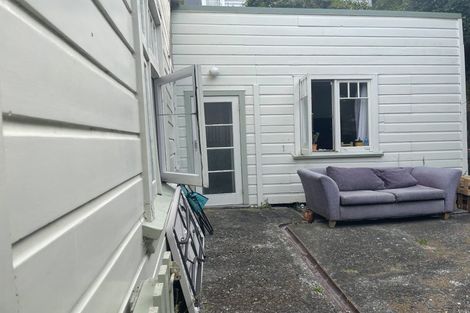 Photo of property in 42 Hohiria Road, Hataitai, Wellington, 6021