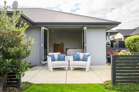 Photo of property in 24 Liberty Grove, Kelvin Grove, Palmerston North, 4414