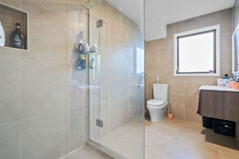 Photo of property in 13 Bartells Drive, Goodwood Heights, Auckland, 2105