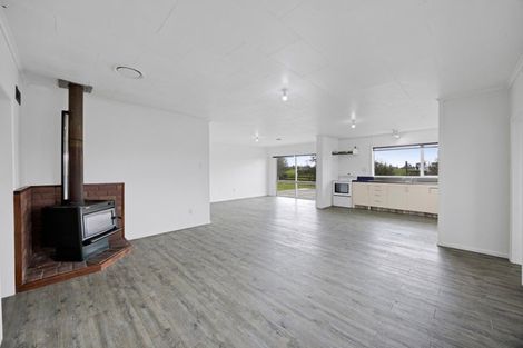 Photo of property in 124 Kahouri Road, Midhirst, Stratford, 4394