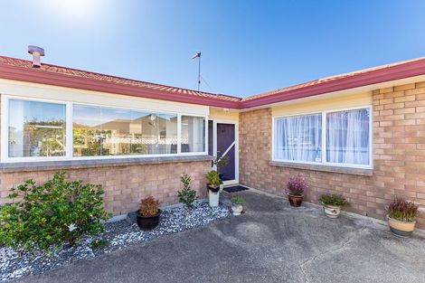 Photo of property in 5 Beachwater Grove, Paraparaumu Beach, Paraparaumu, 5032