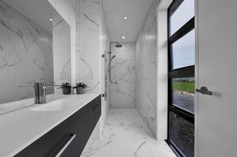 Photo of property in 29 Washer Road, Omata, New Plymouth, 4374