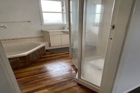 Photo of property in 31 Lynda Avenue, Paparangi, Wellington, 6037