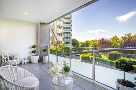Photo of property in Cooks Apartments, 1e/24 James Cook Crescent, Remuera, Auckland, 1050