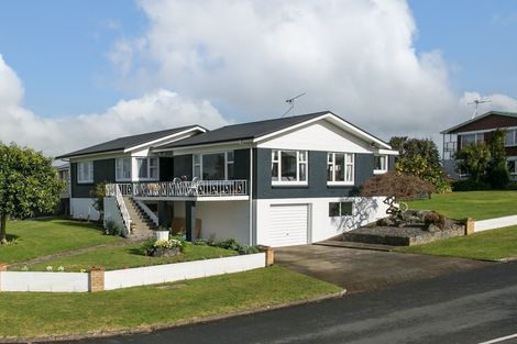 Photo of property in 2 Mountain View Drive, Te Awamutu, 3800