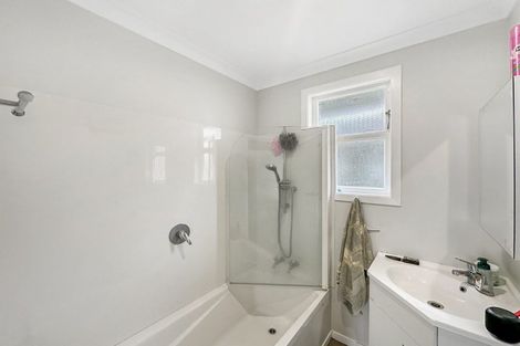 Photo of property in 136 Karaka Street, Castlecliff, Whanganui, 4501