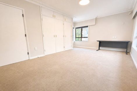 Photo of property in 2 Mellons Bay Road, Howick, Auckland, 2014
