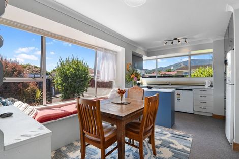 Photo of property in 4 Balmoral Place, Stoke, Nelson, 7011