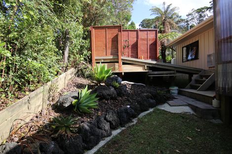 Photo of property in 38 Puketiro Place, Paihia, 0200