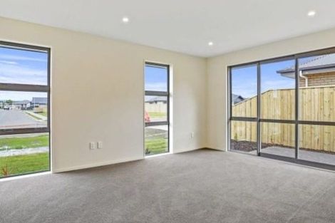 Photo of property in 73 Hilton Drive, Amberley, 7410