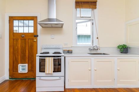 Photo of property in 11 Bernard Street, Kenmure, Dunedin, 9011