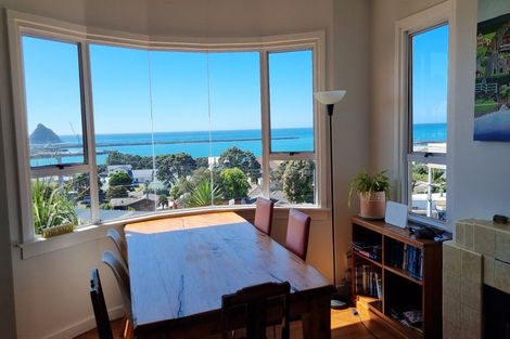 Photo of property in 9 South Road, Moturoa, New Plymouth, 4310