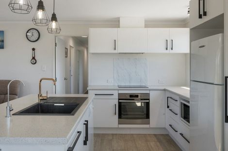 Photo of property in 56 Fairview Road, Katikati, 3129