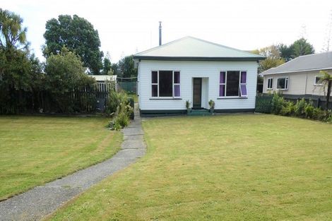 Photo of property in 82 Tasman Street, Karoro, Greymouth, 7805