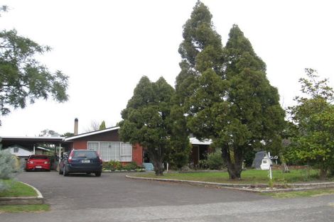 Photo of property in 16 Upham Crescent, Taradale, Napier, 4112