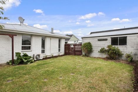 Photo of property in 2/59 Winters Road, Redwood, Christchurch, 8051