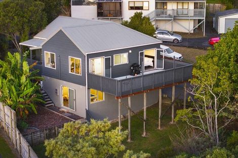 Photo of property in 9 Gillan Place, Bayview, Auckland, 0629