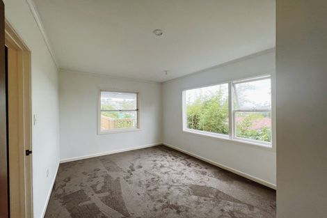 Photo of property in 61 Lyons Avenue, Murrays Bay, Auckland, 0630