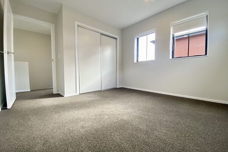 Photo of property in 12/15 Sunhill Road, Sunnyvale, Auckland, 0612