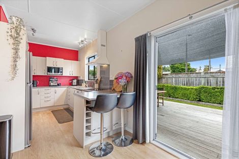 Photo of property in 2 Fromont Street, Whanganui East, Whanganui, 4500