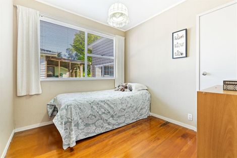 Photo of property in 23 Finlow Drive, Te Atatu South, Auckland, 0610