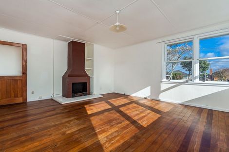 Photo of property in 104a Lake Road, Belmont, Auckland, 0622