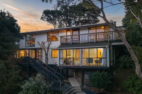 Photo of property in 25 Solander Place, Whitby, Porirua, 5024