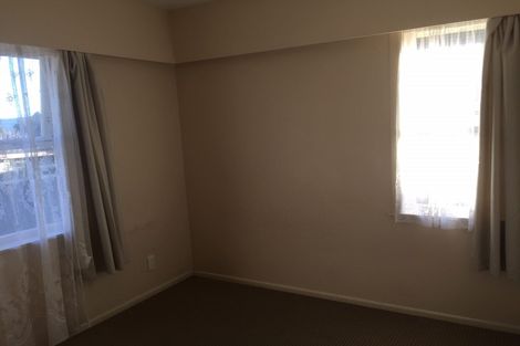 Photo of property in 196 Waimumu Road, Massey, Auckland, 0614