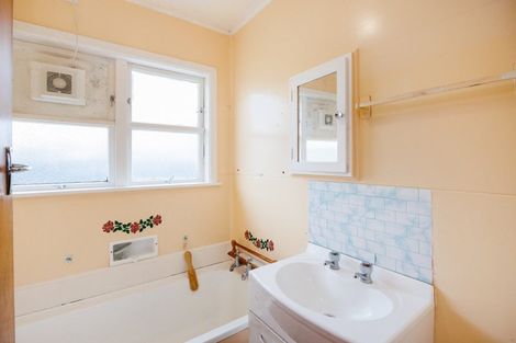 Photo of property in 30 Mccorkindale Street, Feilding, 4702