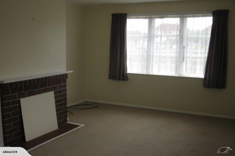 Photo of property in 35 Atiawa Crescent, Waiwhetu, Lower Hutt, 5010